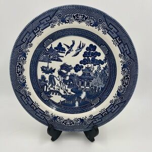 Vintage Churchill Blue Willow Dinner Plate Staffordshire England 10 1/4”